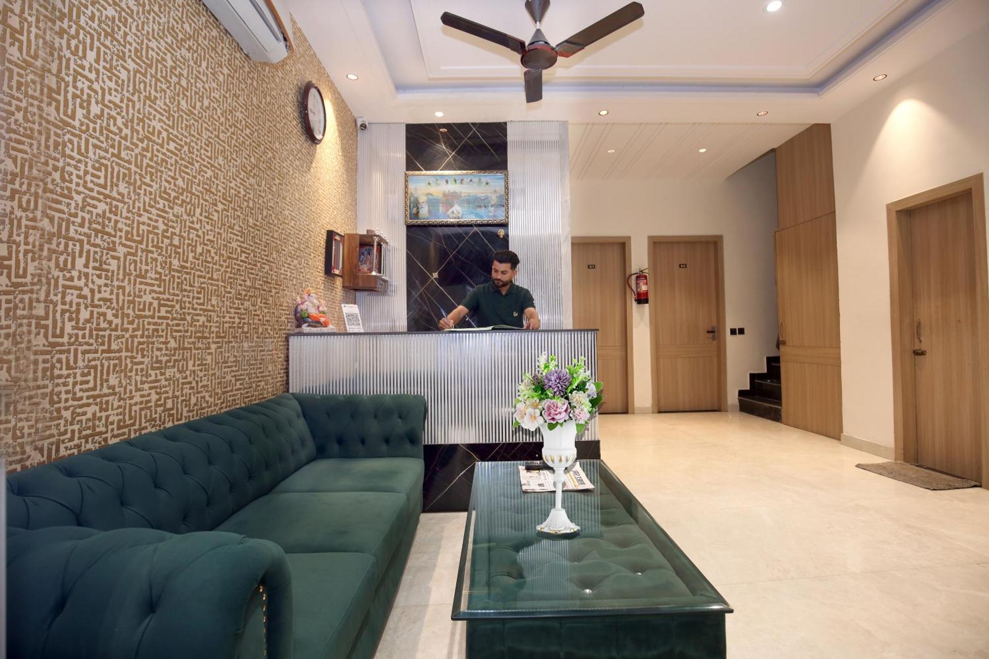 Hotel Park Plaza Near Golden Temple Amritsar
